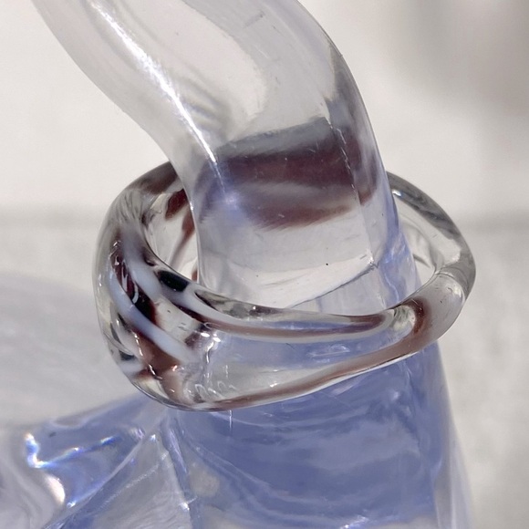 Vintage Art Glass Handmade Burgundy White Band Ring - Picture 3 of 12